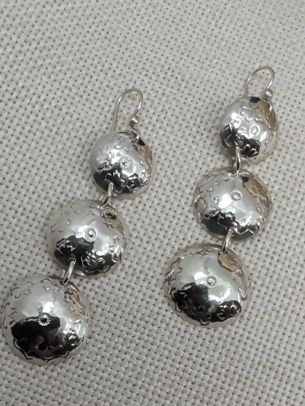 Vintage Sterling Silver Graduated Dome Disc Drop Earrings Handmade Artisan 1990s